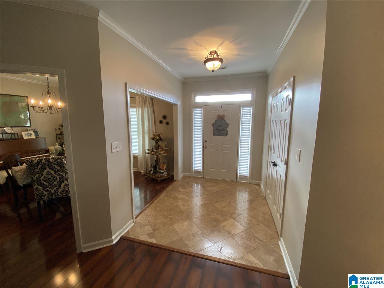 376 Amherst Drive Hoover, AL 35242 - Photo 4 of 32