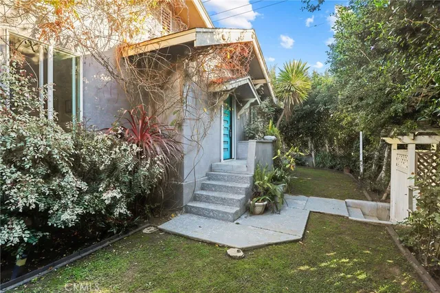 $699,000 | 1602 Locust Avenue, Long Beach, CA 90813