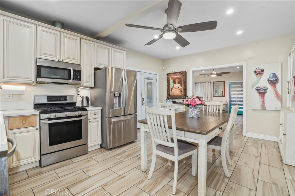 1602 Locust Avenue Long Beach, CA 90813 - Photo 11 of 37