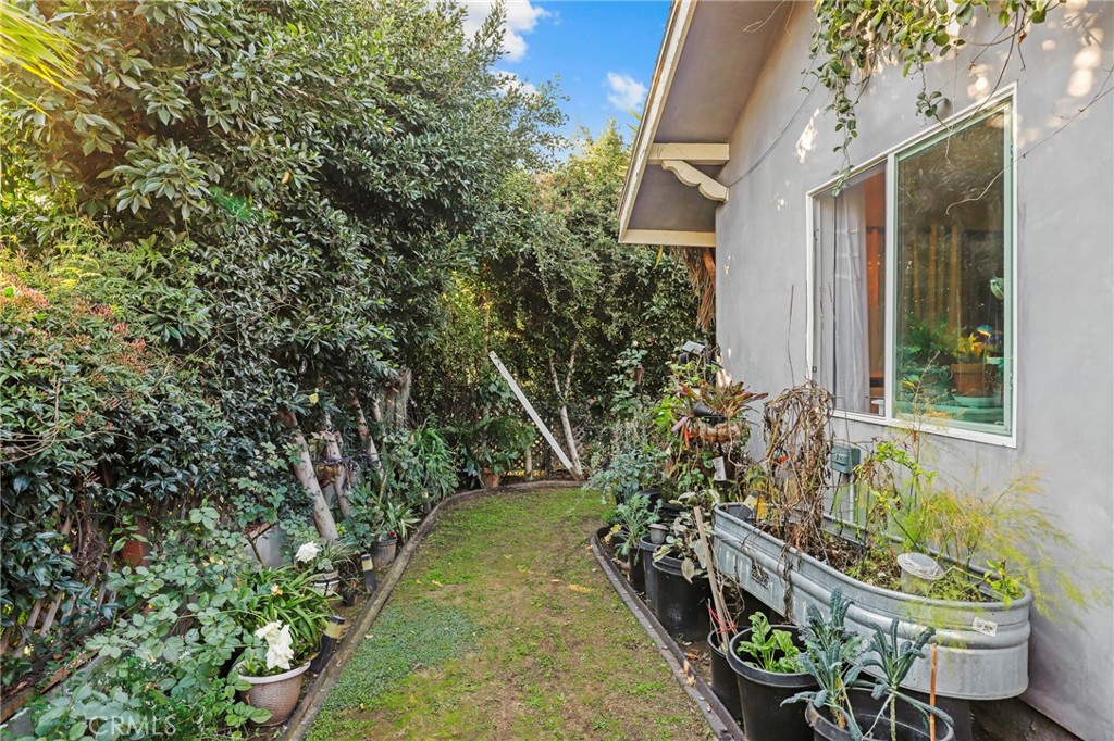 1602 Locust Avenue Long Beach, CA 90813 - Photo 25 of 37