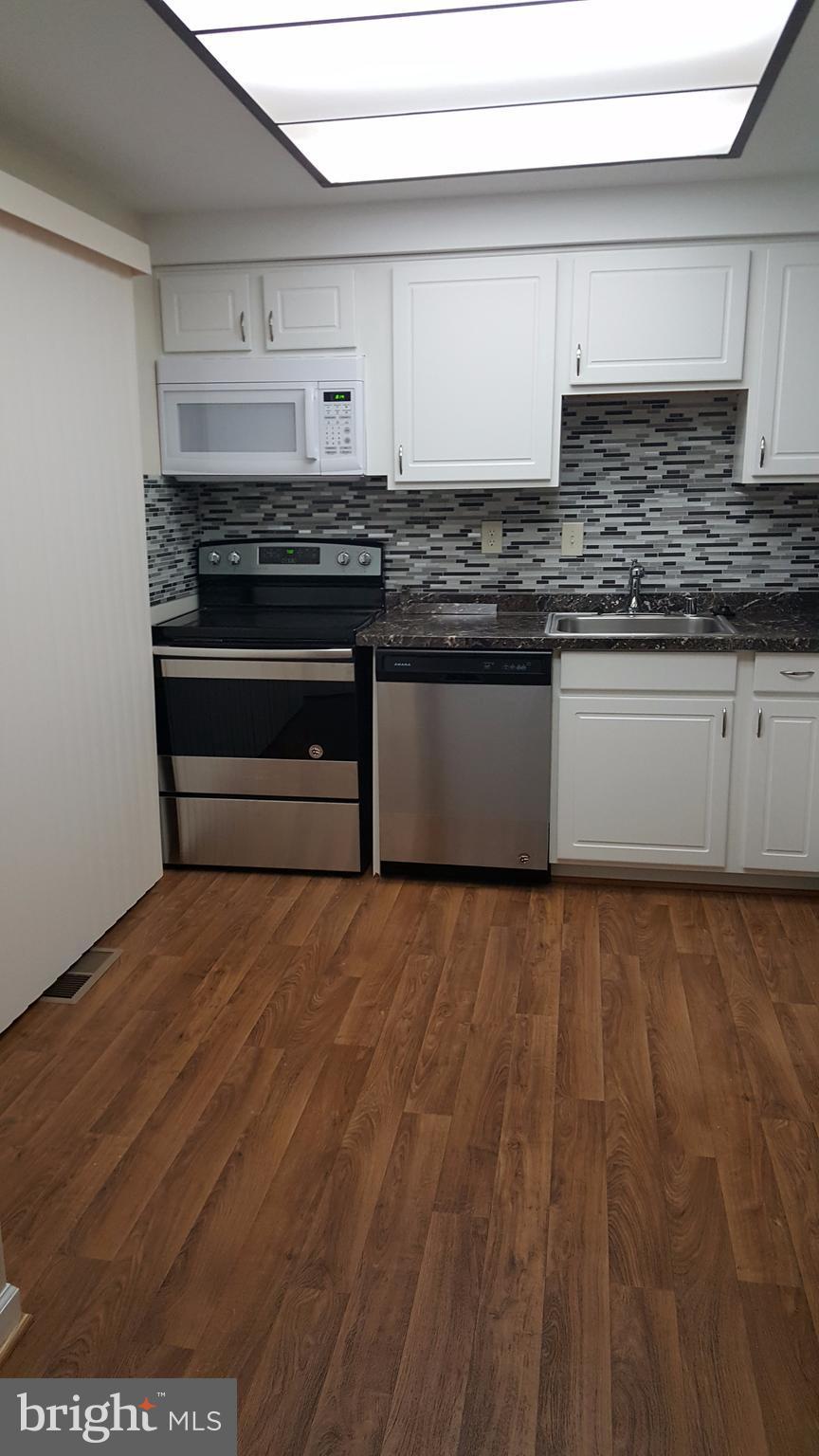 14651 Tynewick Terrace, Unit 5 Silver Spring, MD 20906 - Photo 7 of 18 Kitchen