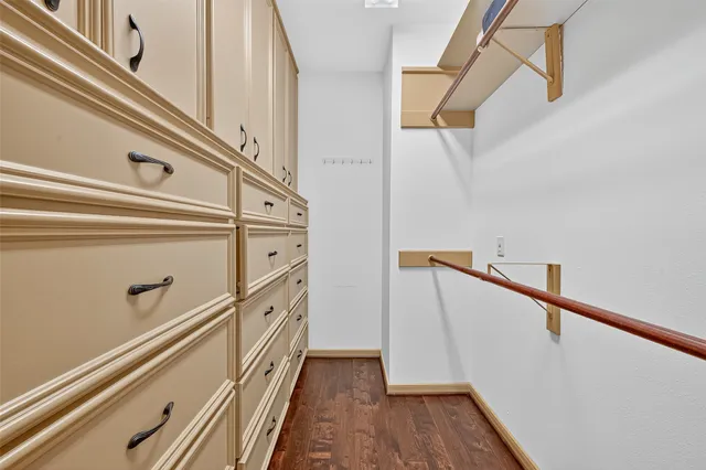 $559,000 | 57 Crestwood Circle, Sugar Land, TX 77478