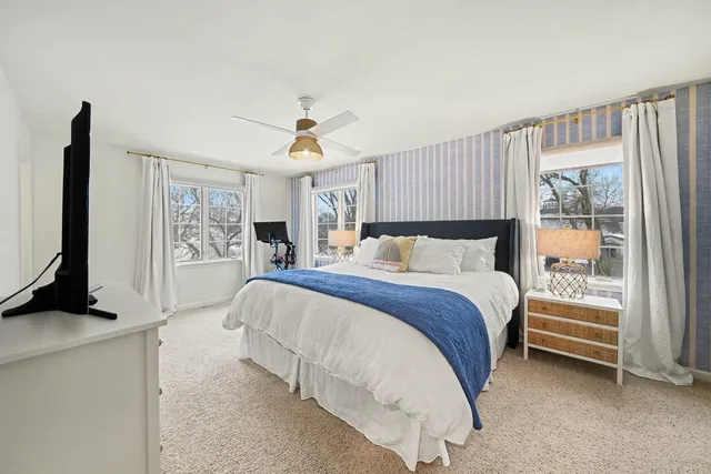 $669,000 | 217 West Merchant Street, New Buffalo, MI 49117