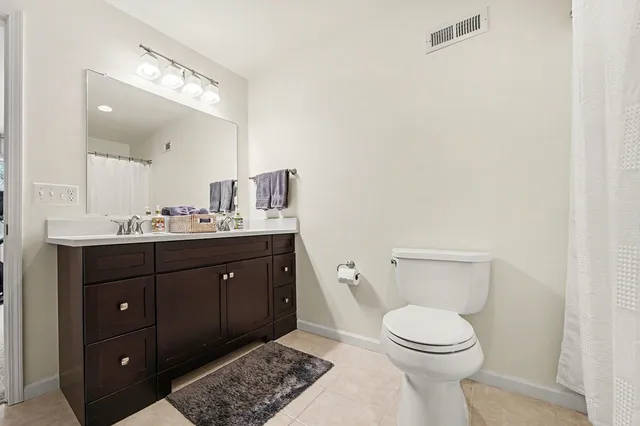 $669,000 | 217 West Merchant Street, New Buffalo, MI 49117