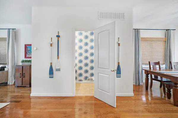 $669,000 | 217 West Merchant Street, New Buffalo, MI 49117