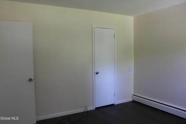 $1,650 | 8 Zelenke Drive, North Greenbush, NY 12198