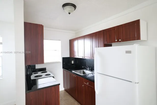 $1,725 | 6270 West Flagler Street, Unit C8, Miami, FL 33144