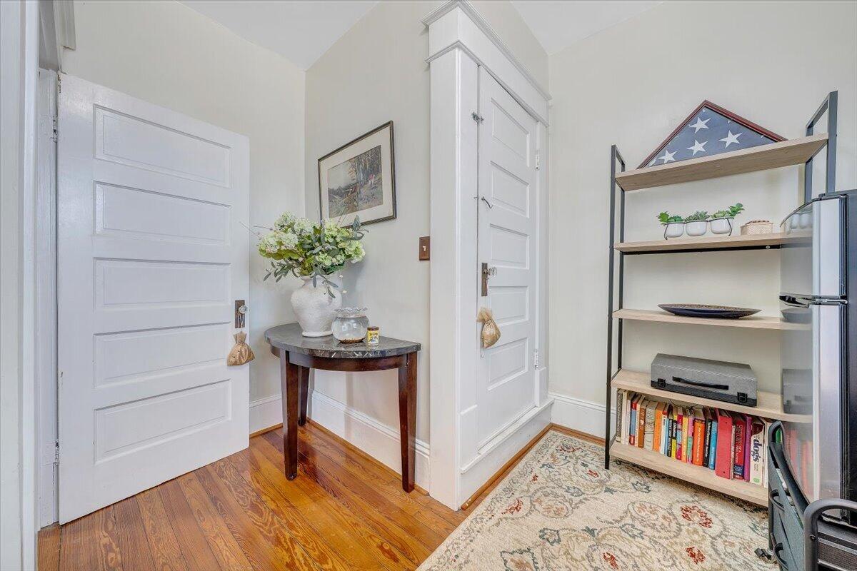 1307 Maple Avenue Southwest Roanoke, VA 24016 - Photo 43 of 53 36-MIB08826