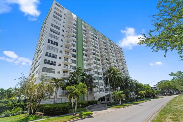 $189,000 | 2100 Sans Souci Boulevard, Unit 1410, North Miami, FL 33181