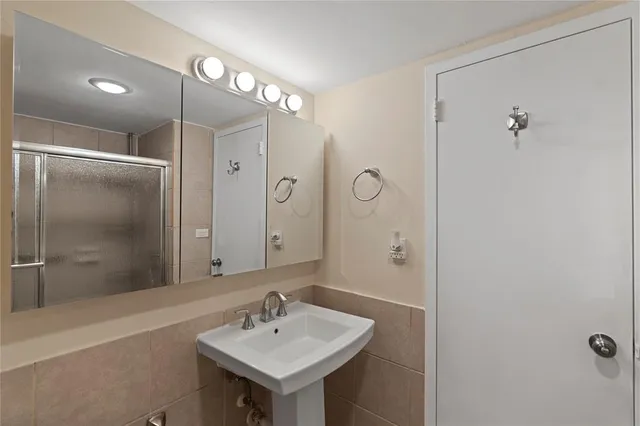 $189,000 | 2100 Sans Souci Boulevard, Unit 1410, North Miami, FL 33181