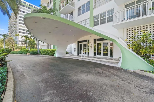 $189,000 | 2100 Sans Souci Boulevard, Unit 1410, North Miami, FL 33181