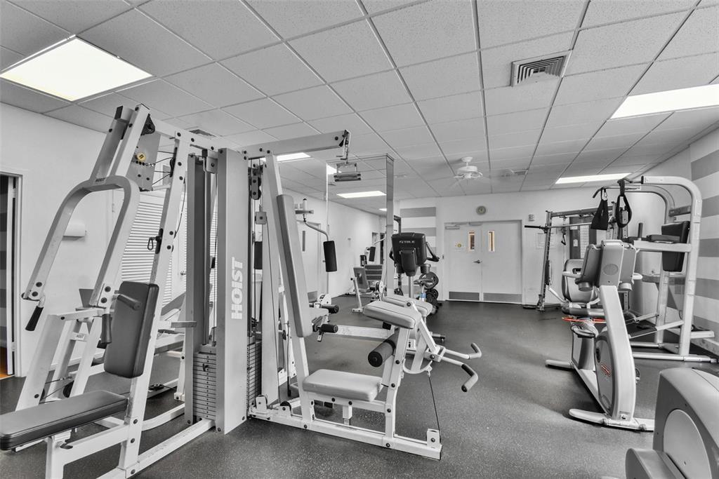 2100 Sans Souci Boulevard, Unit 1410 North Miami, FL 33181 - Photo 19 of 22