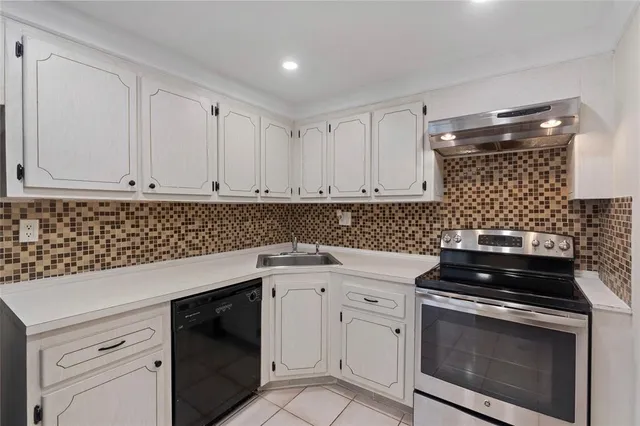 $189,000 | 2100 Sans Souci Boulevard, Unit 1410, North Miami, FL 33181