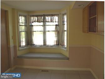 16 Center Street Delran, NJ 08075 - Photo 7 of 12 Kitchen