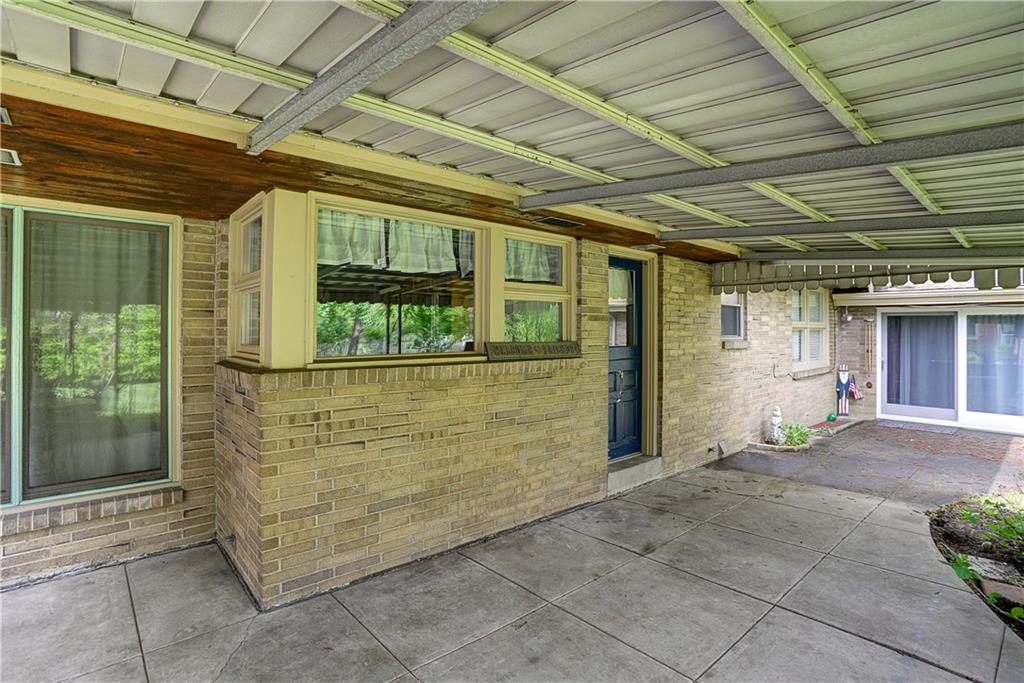 205 Quaker Road Sewickley, PA 15143 - Photo 15 of 18 Covered patio