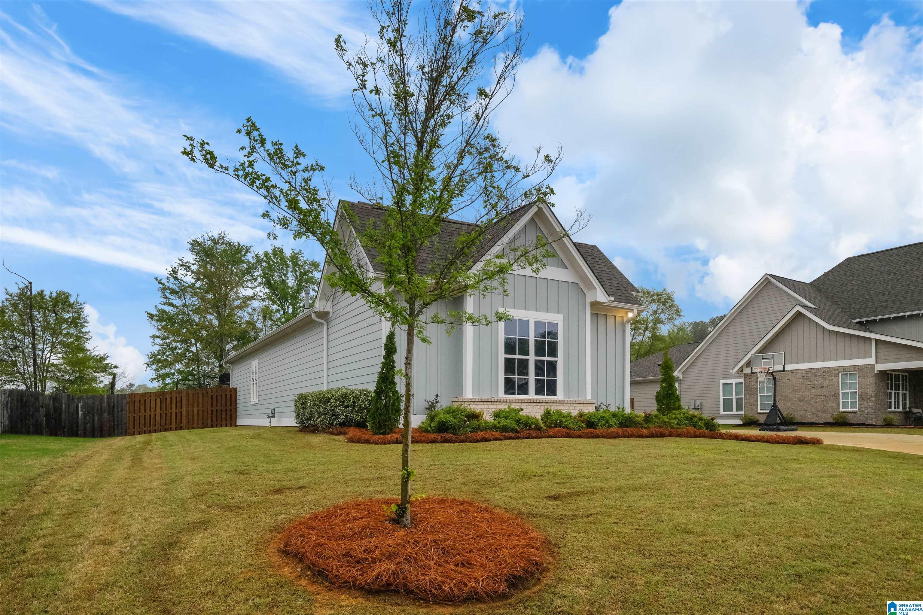 208 Mayfair Park Alabaster, AL 35114 - Photo 5 of 54