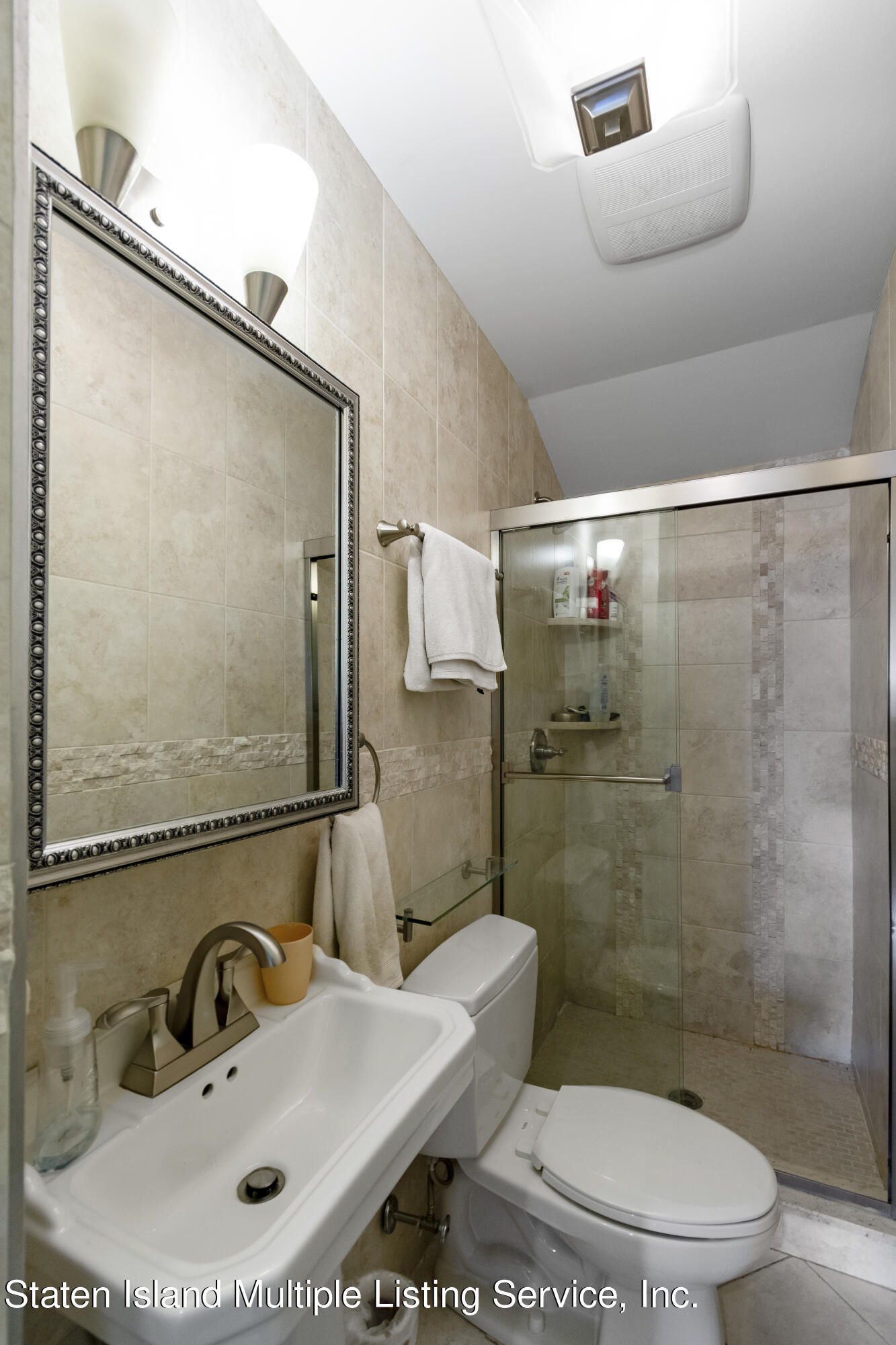 44 Bascom Place Staten Island, NY 10314 - Photo 18 of 26 DSC_6224