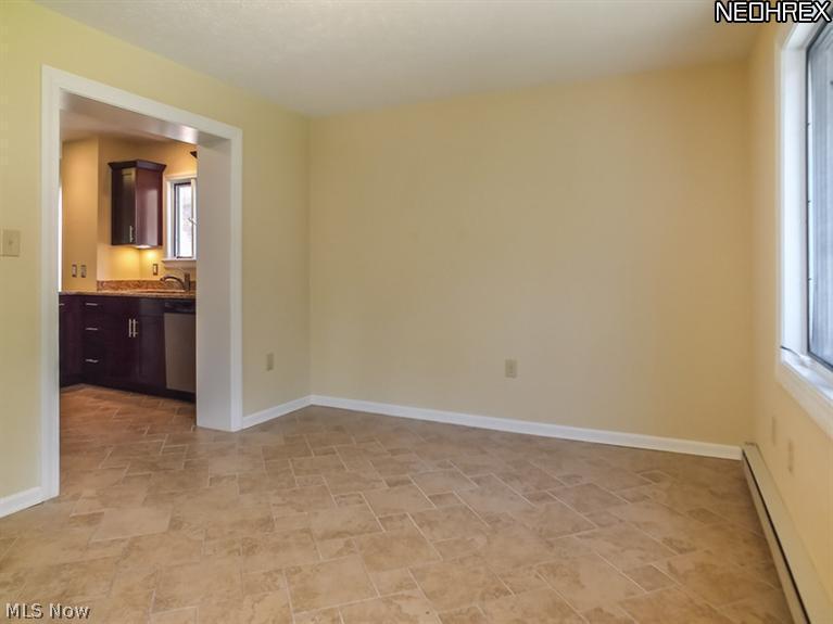 2451 Dysart Road Cleveland, OH 44118 - Photo 13 of 20
