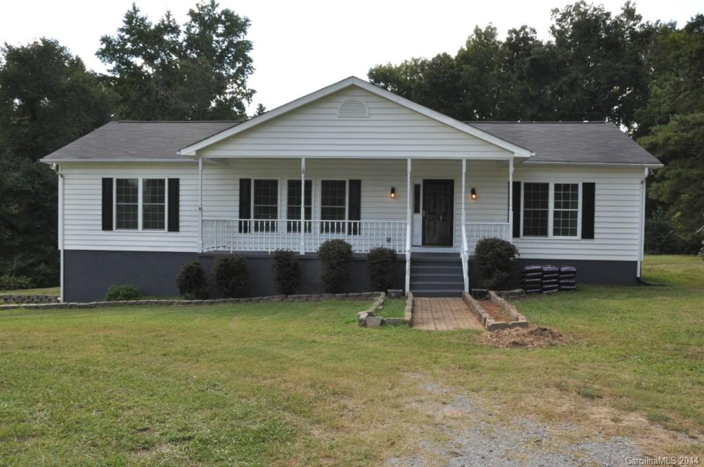 1060 Wiggins Road Clover, SC 29710 - Photo 1 of 21