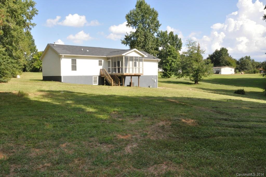 1060 Wiggins Road Clover, SC 29710 - Photo 8 of 21