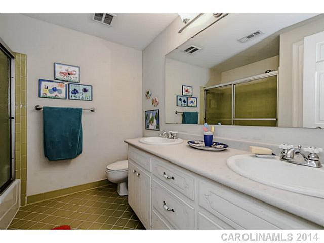 6029 Sharon Acres Road Charlotte, NC 28210 - Photo 12 of 15 Gallery Image 12