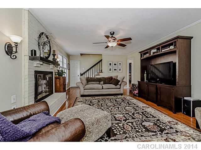 6029 Sharon Acres Road Charlotte, NC 28210 - Photo 8 of 15 Gallery Image 8