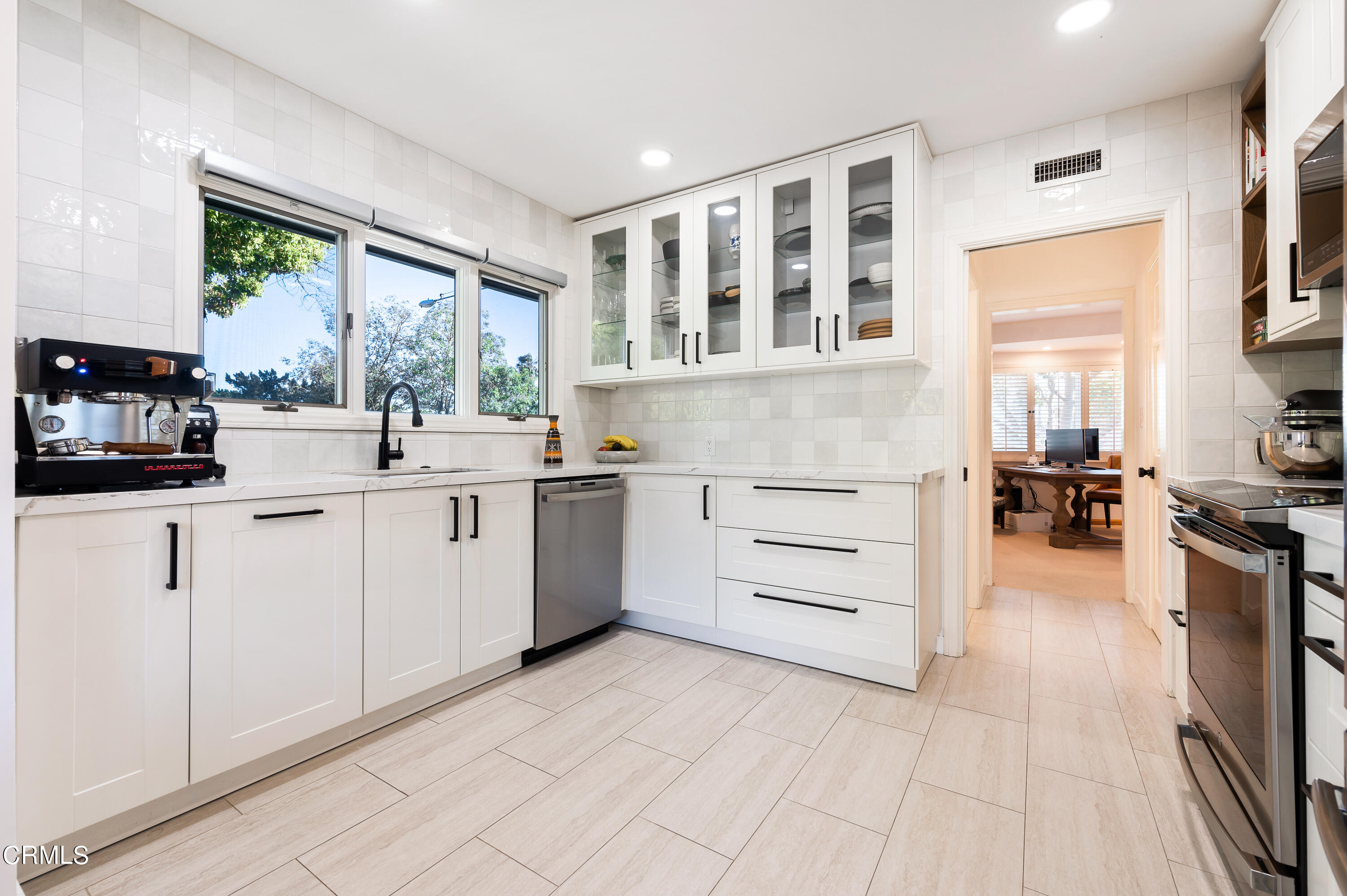 3715 Hampton Road Pasadena, CA 91107 - Photo 8 of 47 egpimaging_3715HamptonRoad_015_FLEXMLS