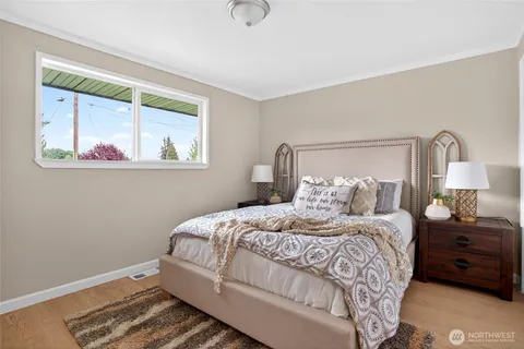 $585,000 | 24911 38th Avenue South, Kent, WA 98032