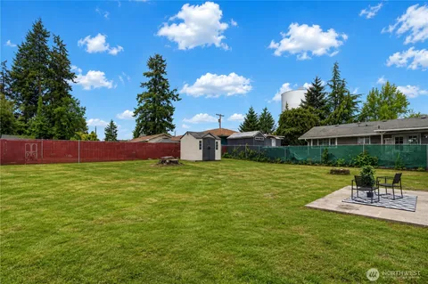 $585,000 | 24911 38th Avenue South, Kent, WA 98032