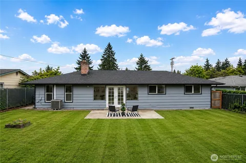 $585,000 | 24911 38th Avenue South, Kent, WA 98032