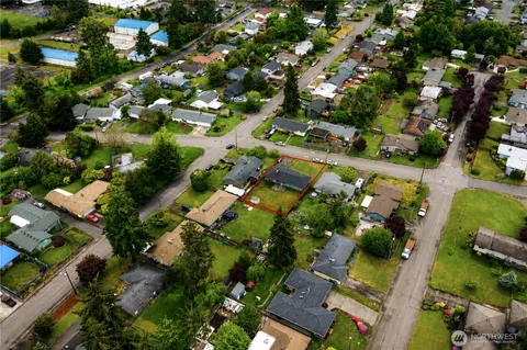 $585,000 | 24911 38th Avenue South, Kent, WA 98032