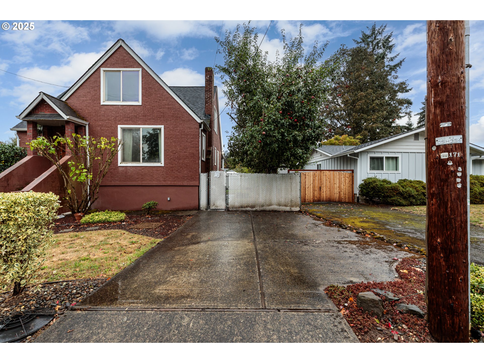 169 MacArthur Street St. Helens, OR 97051 - Photo 27 of 31 a view of front a house