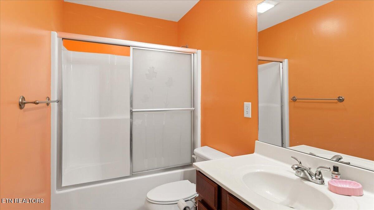 507 Drakewood Road Knoxville, TN 37924 - Photo 14 of 21 15-Full Bath