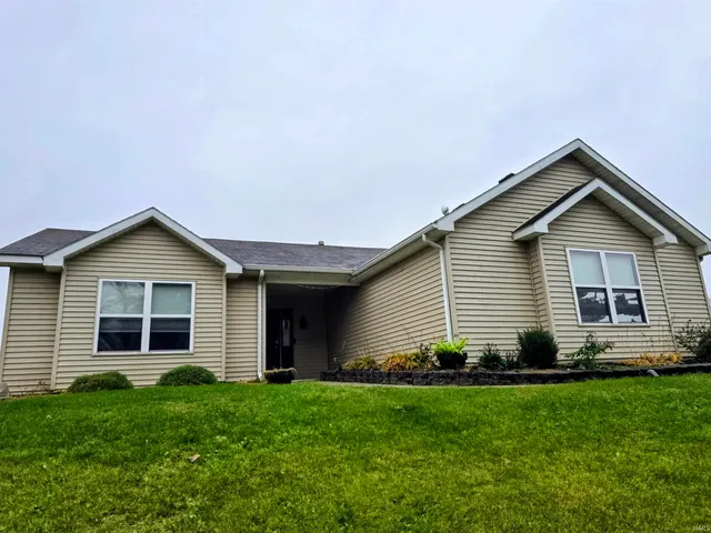 $285,900 | 40 Lane 101 Harbour Cove, Fremont, IN 46737