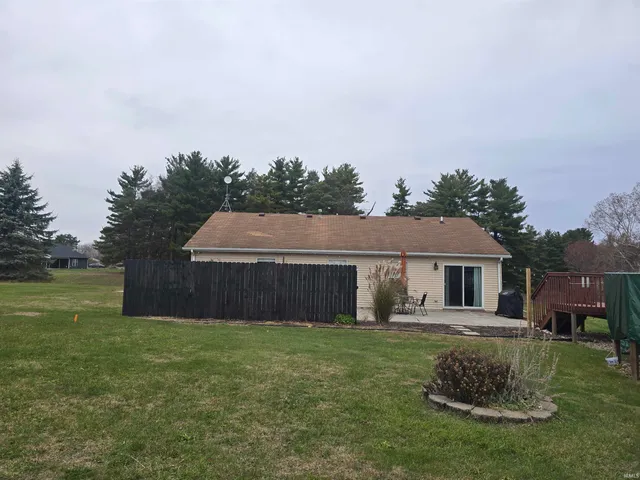 $285,900 | 40 Lane 101 Harbour Cove, Fremont, IN 46737