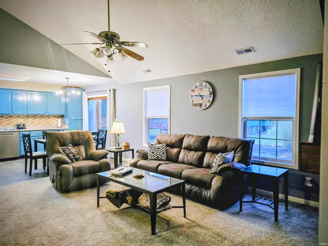 $285,900 | 40 Lane 101 Harbour Cove, Fremont, IN 46737