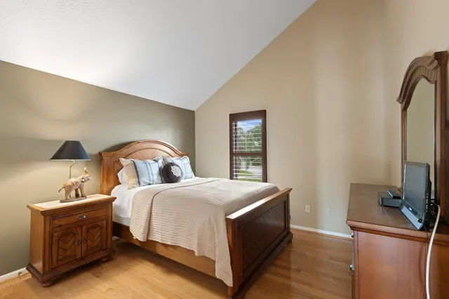 a view of a storage & utility room with washer and dryer