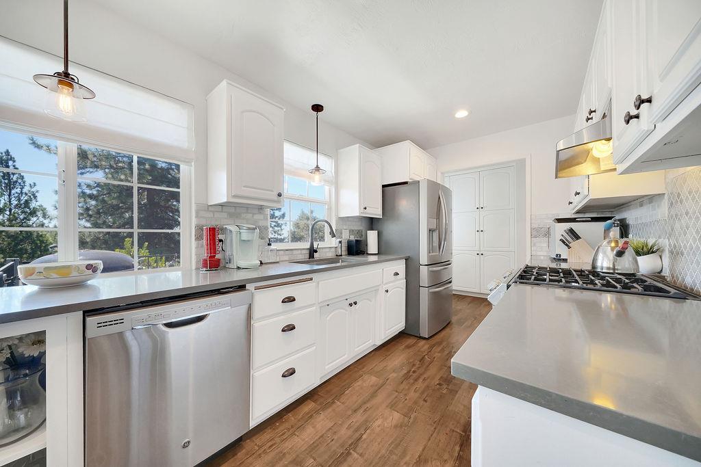 12323 Eldel Road Pine Grove, CA 95665 - Photo 13 of 42 Gallery Image 13