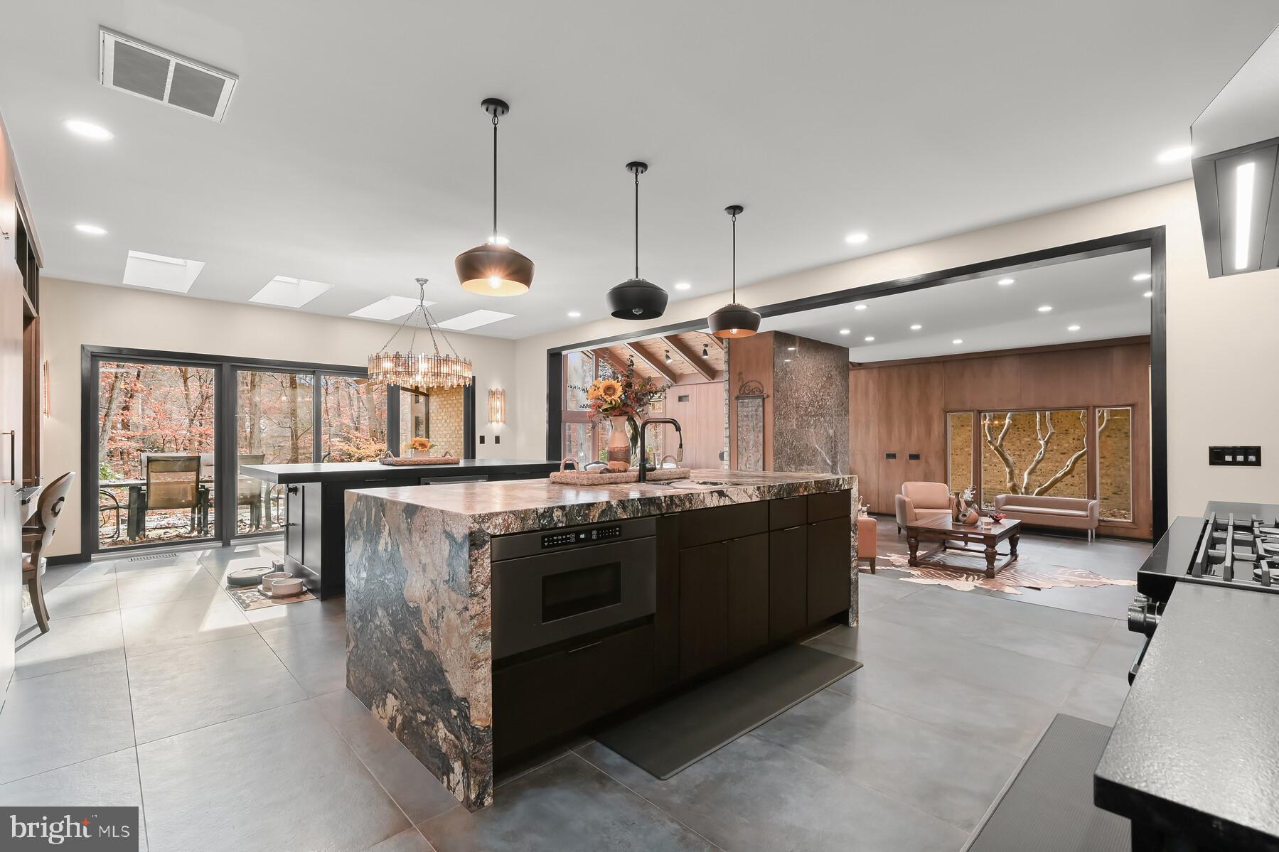 8904 Iron Gate Court Potomac, MD 20854 - Photo 22 of 81