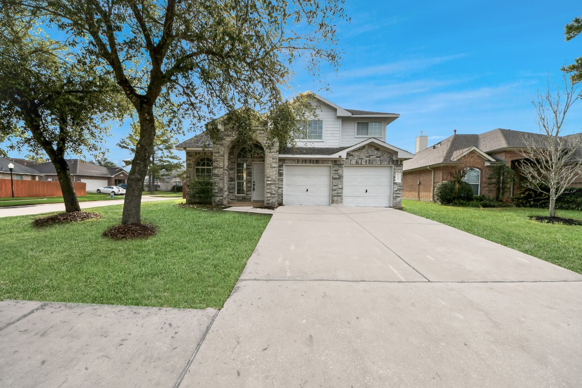 322 Burris Park Drive Spring, TX 77373 - Photo 4 of 44