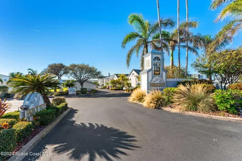 $299,000 | 550 South Brevard Avenue, Unit 523, Cocoa Beach, FL 32931