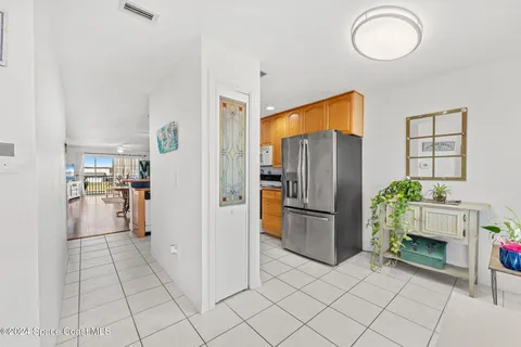 $299,000 | 550 South Brevard Avenue, Unit 523, Cocoa Beach, FL 32931