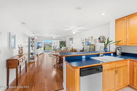 $299,000 | 550 South Brevard Avenue, Unit 523, Cocoa Beach, FL 32931