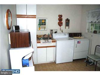 185 Niantic Road Barto, PA 19504 - Photo 7 of 12 Gallery Image 7
