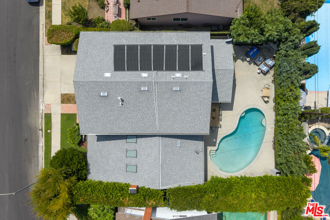 5481 Katherine Avenue Sherman Oaks, CA 91401 - Photo 4 of 26