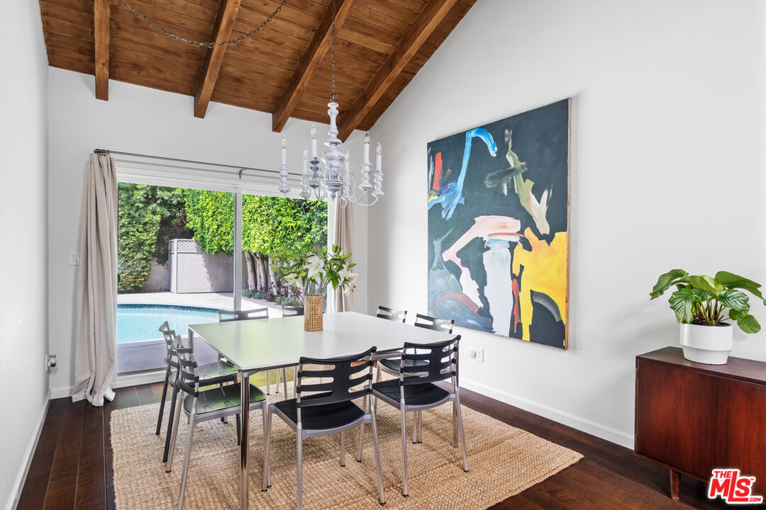 5481 Katherine Avenue Sherman Oaks, CA 91401 - Photo 7 of 26