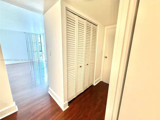 $2,350 | 20335 West Country Club Drive, Unit 502, Aventura, FL 33180