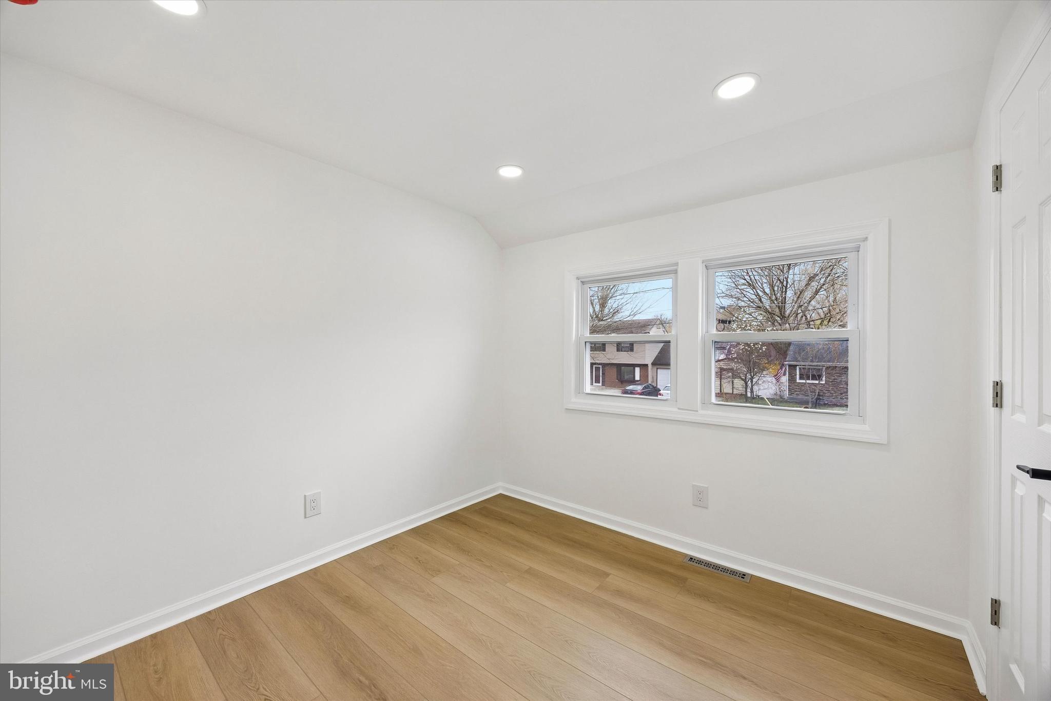 16 Buckingham Road Marlton, NJ 08053 - Photo 17 of 29