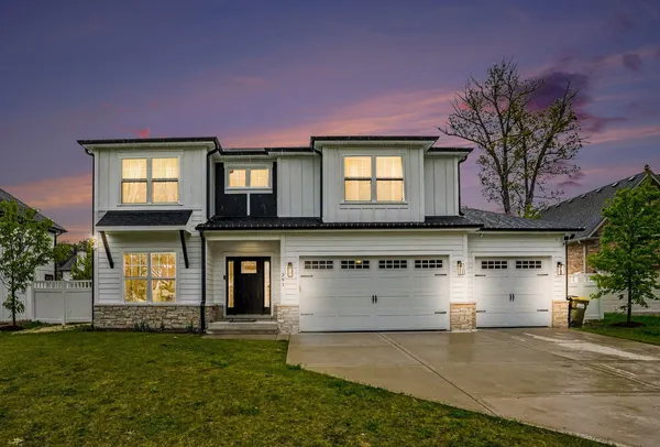 $899,900 | 391 Preserve Lane, Wood Dale, IL 60191