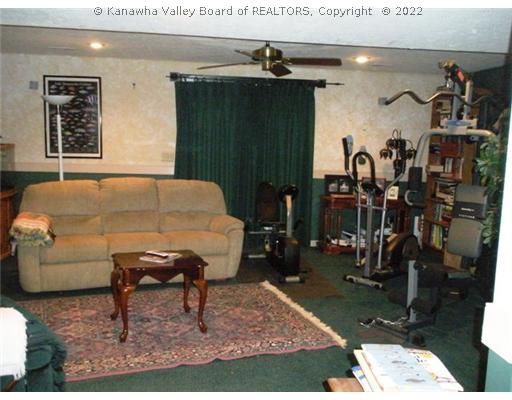 Den/Family/Great Room.